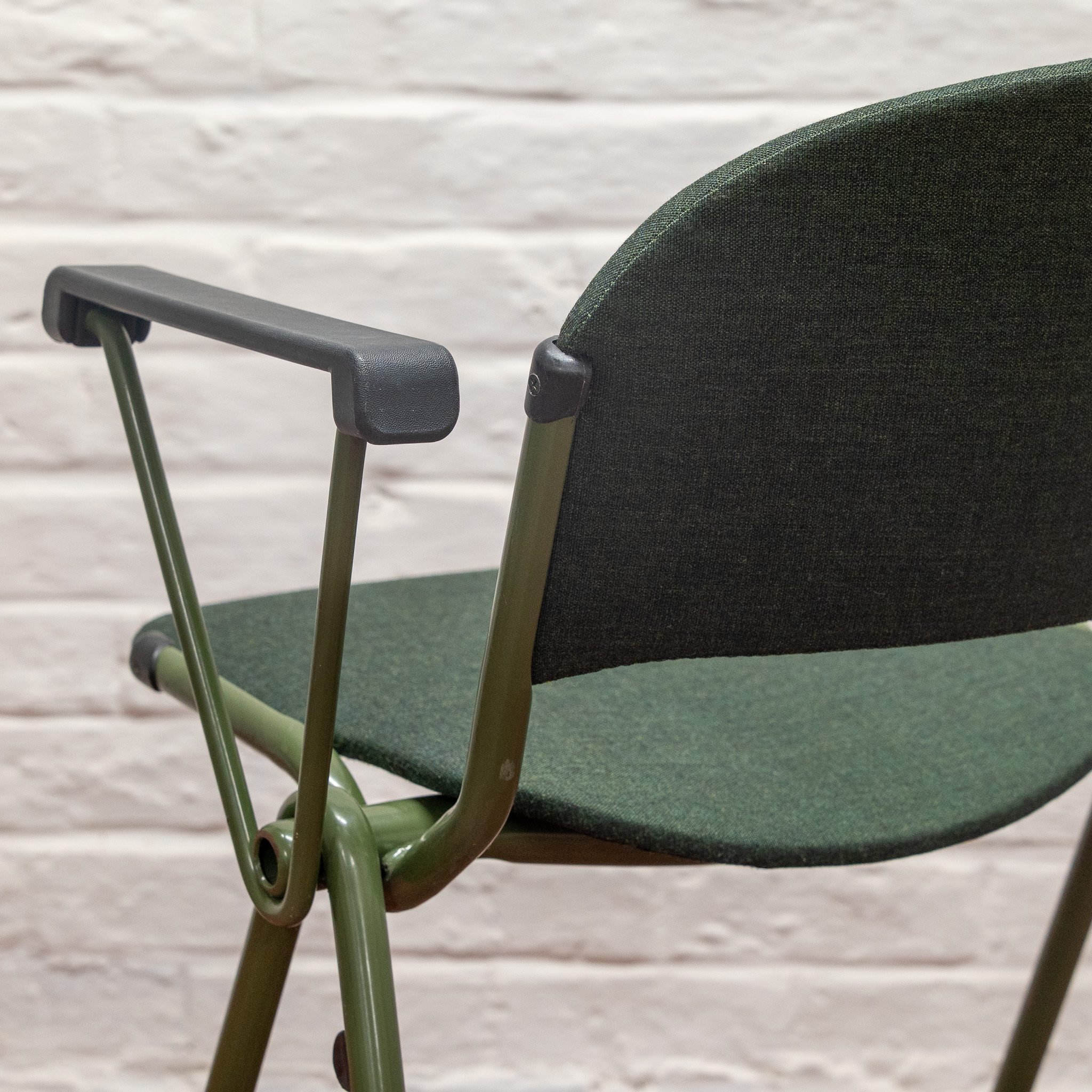 Car Katwijk vintage stoel met nieuwe bekleding